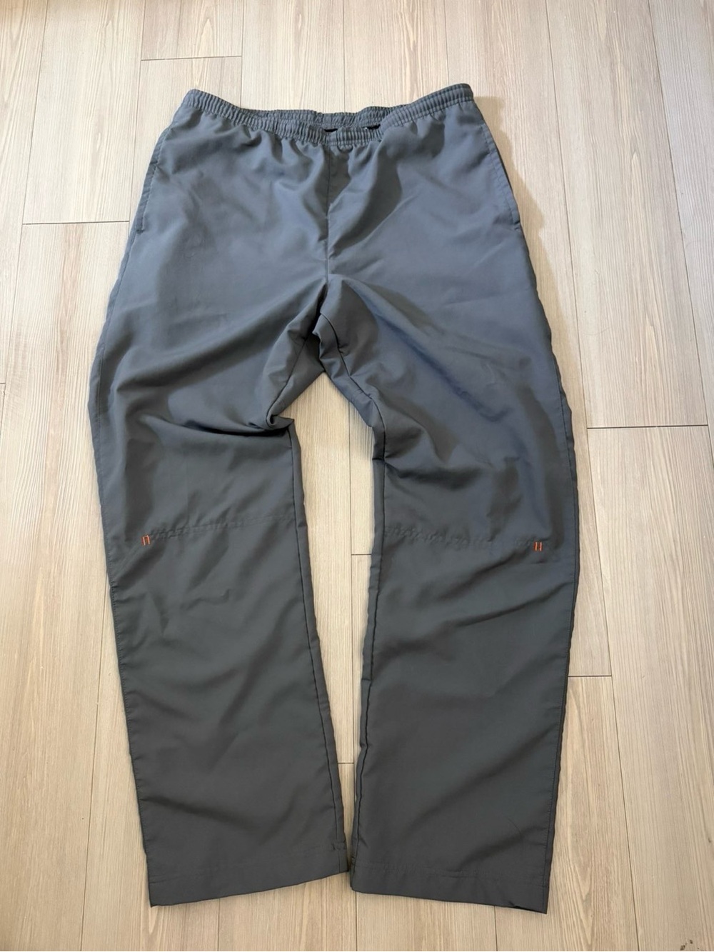 Nike Men's Dark Gray Elastic-Waist Jogger Pants